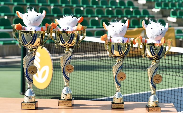 Вот такие призы получали победители профессионального турнира «Belagroprombank Cup»